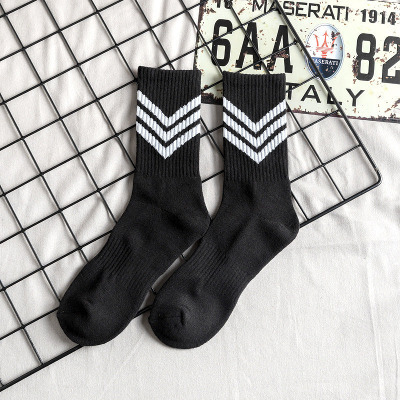 Towel Bottom High Tube Cotton Socks Black and White Basketball Tide in 7Style