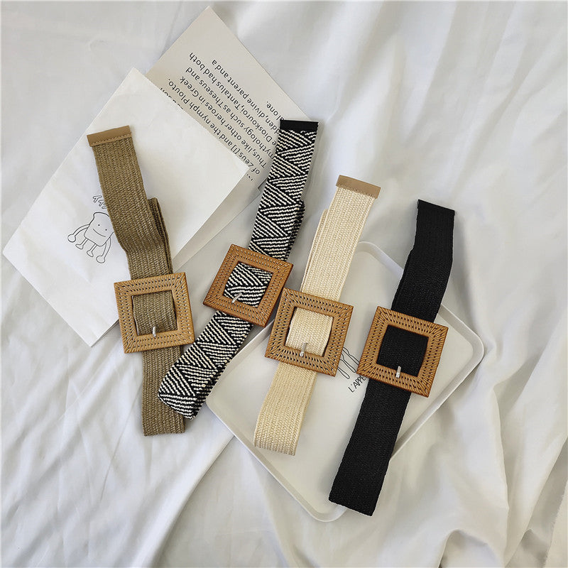 Woman Buckle Elastic Belt in Beige