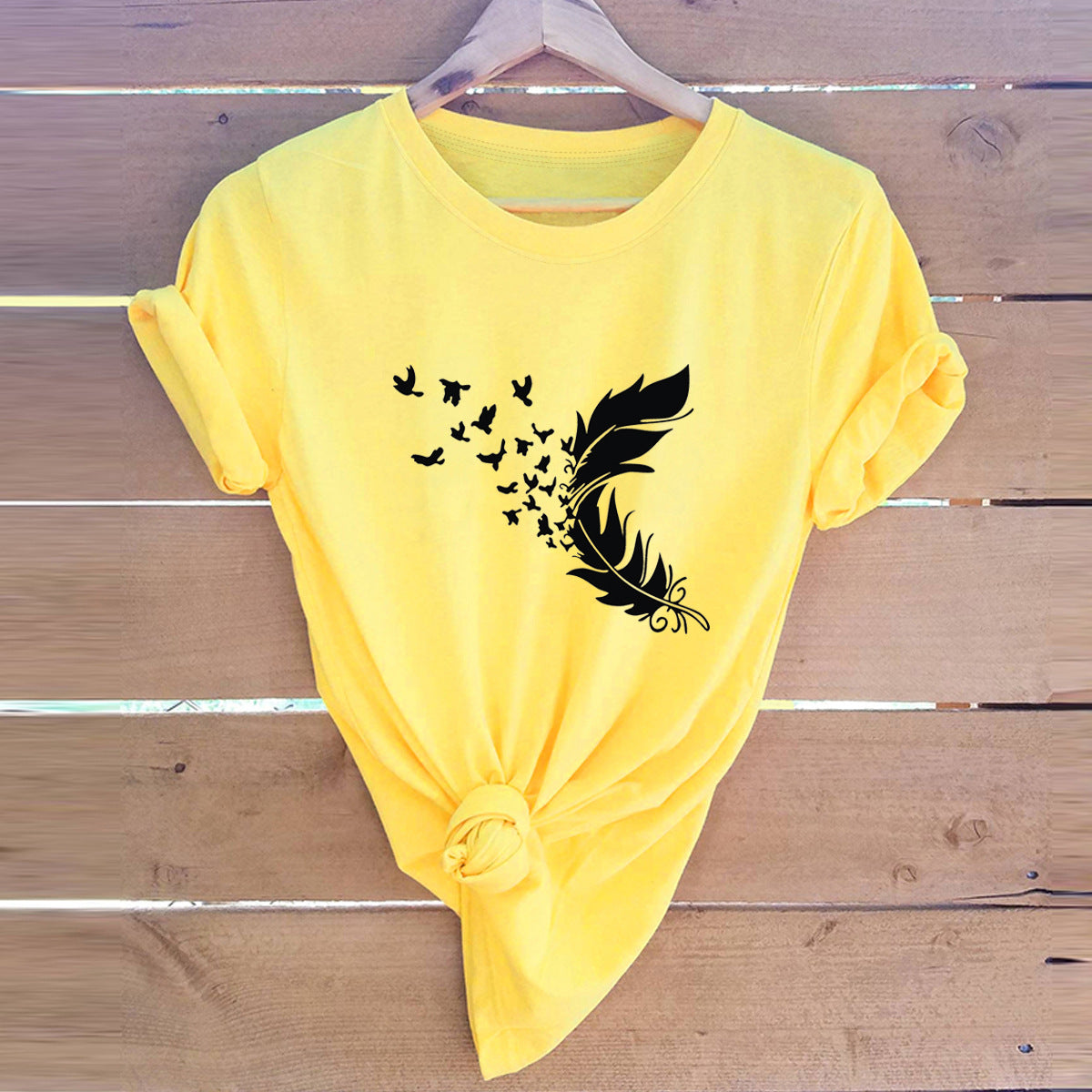 Summer Plus Size Women Clothing New Feather Print T-shirt in Light Grey
