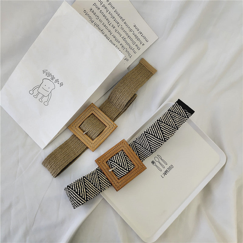 Woman Buckle Elastic Belt in Black beige